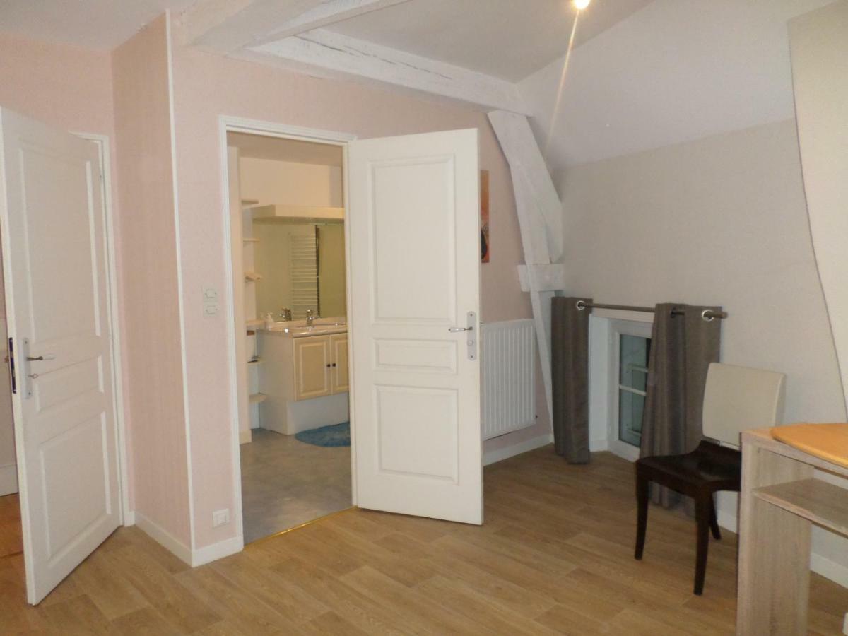 Moulin De L'Abbesse Bed & Breakfast Thouars Exterior photo